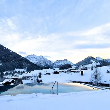 Erlebach 4 4* Riezlern